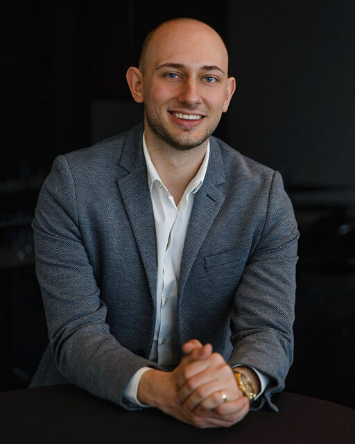 Portraitfoto Kumpitsch, schwarzer Hintergrund